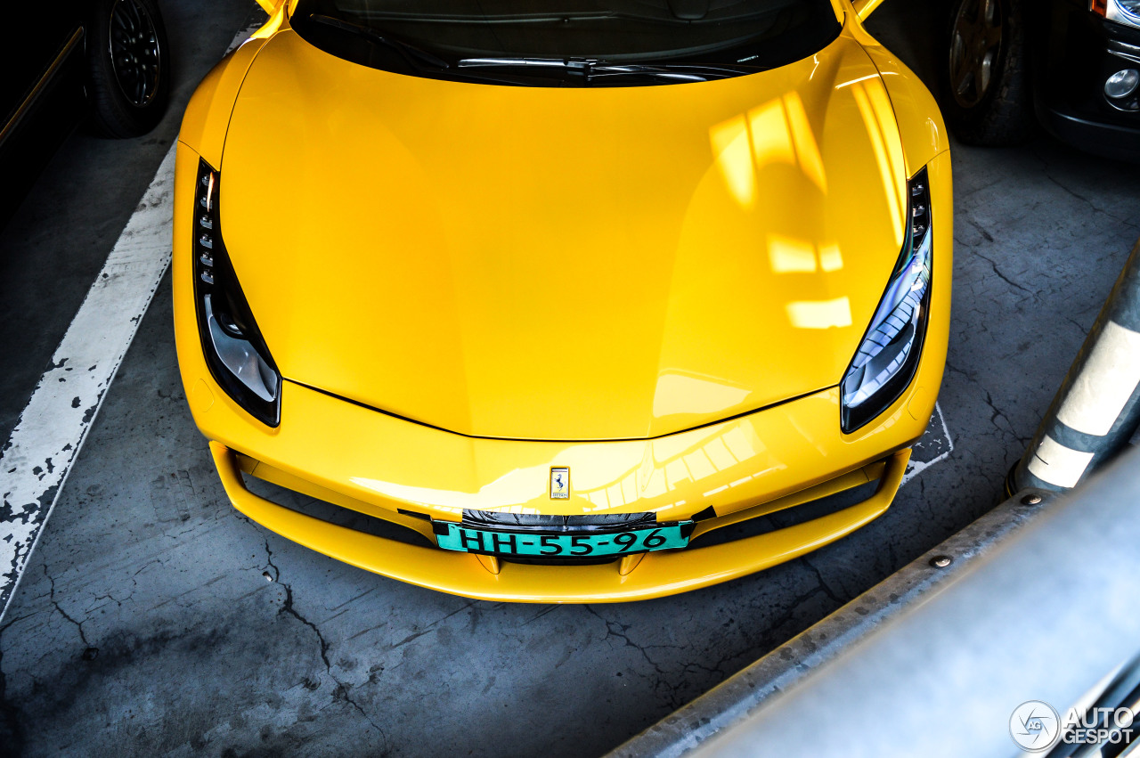 Ferrari 488 Spider