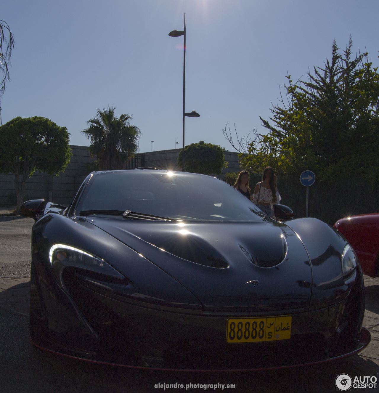 McLaren P1