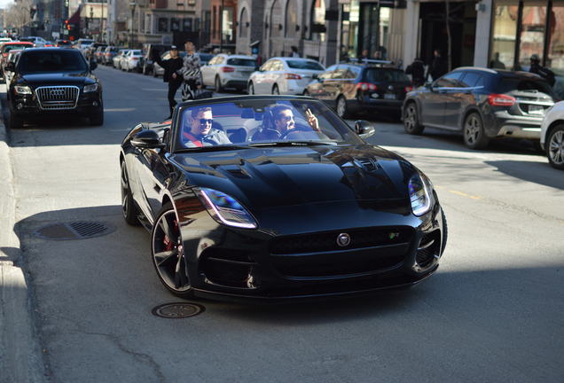 Jaguar F-TYPE R Convertible 2017