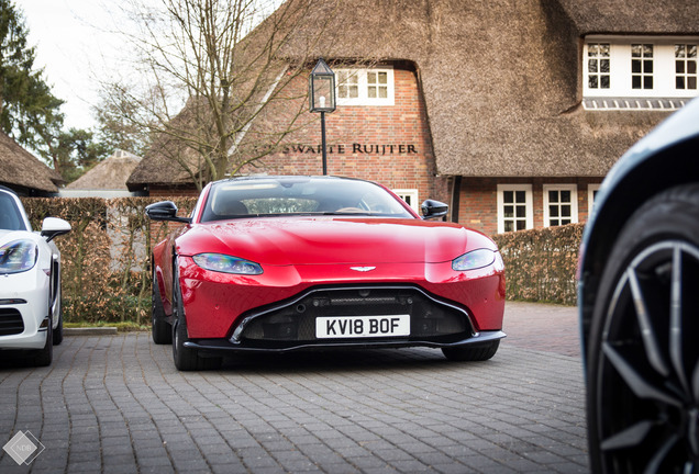 Aston Martin V8 Vantage 2018