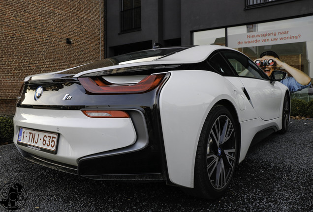 BMW i8