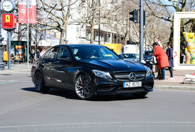 Mercedes-AMG C 63 S W205