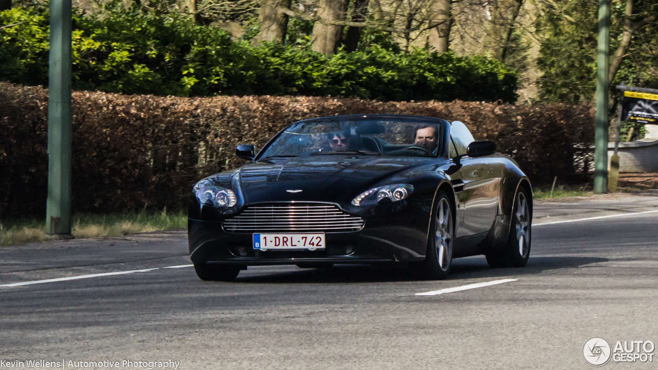 Aston Martin V8 Vantage Roadster