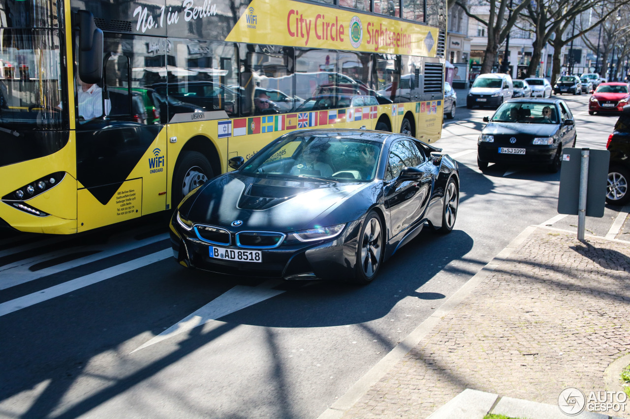 BMW i8