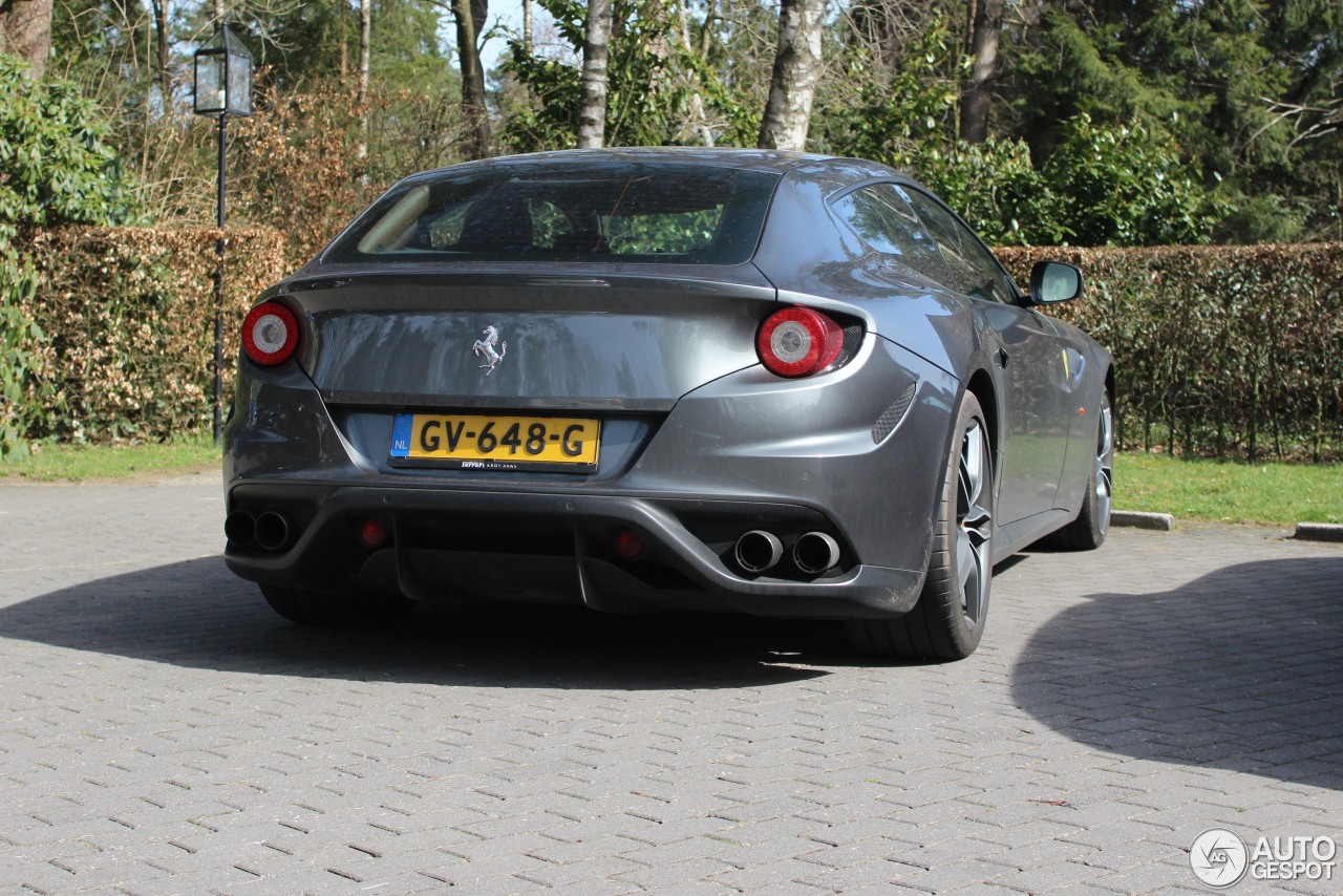 Ferrari FF