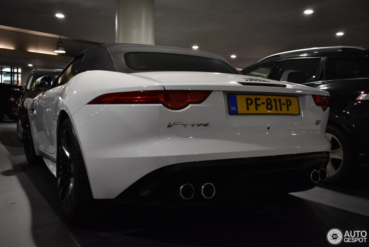 Jaguar F-TYPE S V8 Convertible