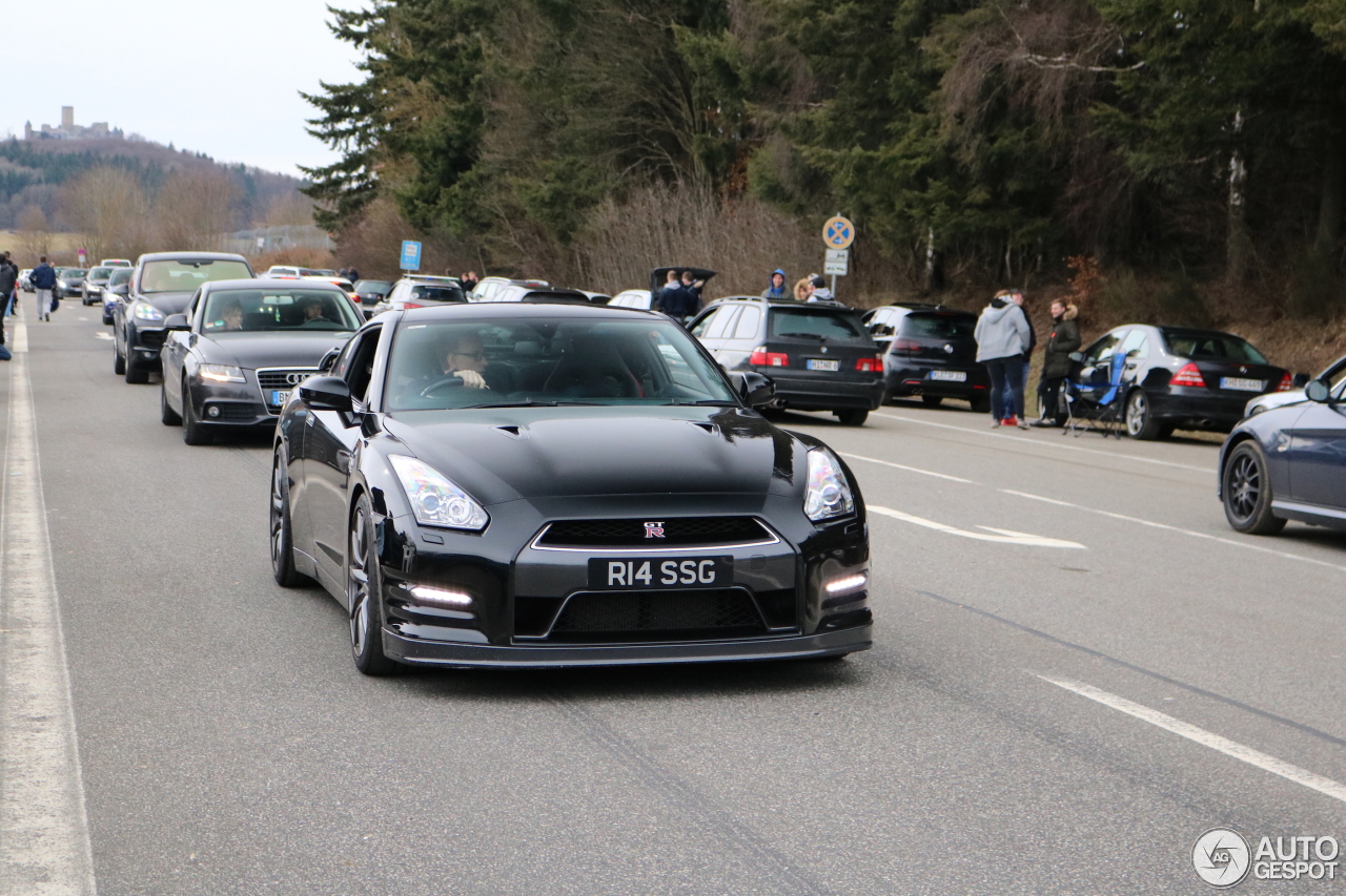 Nissan GT-R 2011