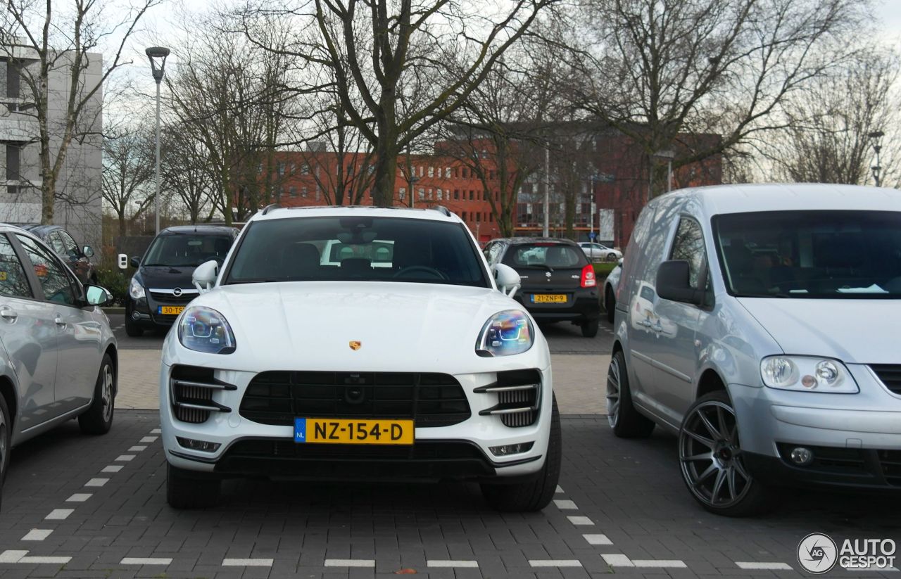 Porsche 95B Macan Turbo