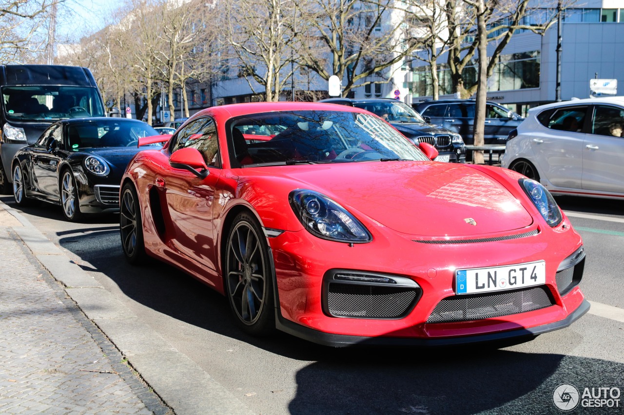 Porsche 981 Cayman GT4