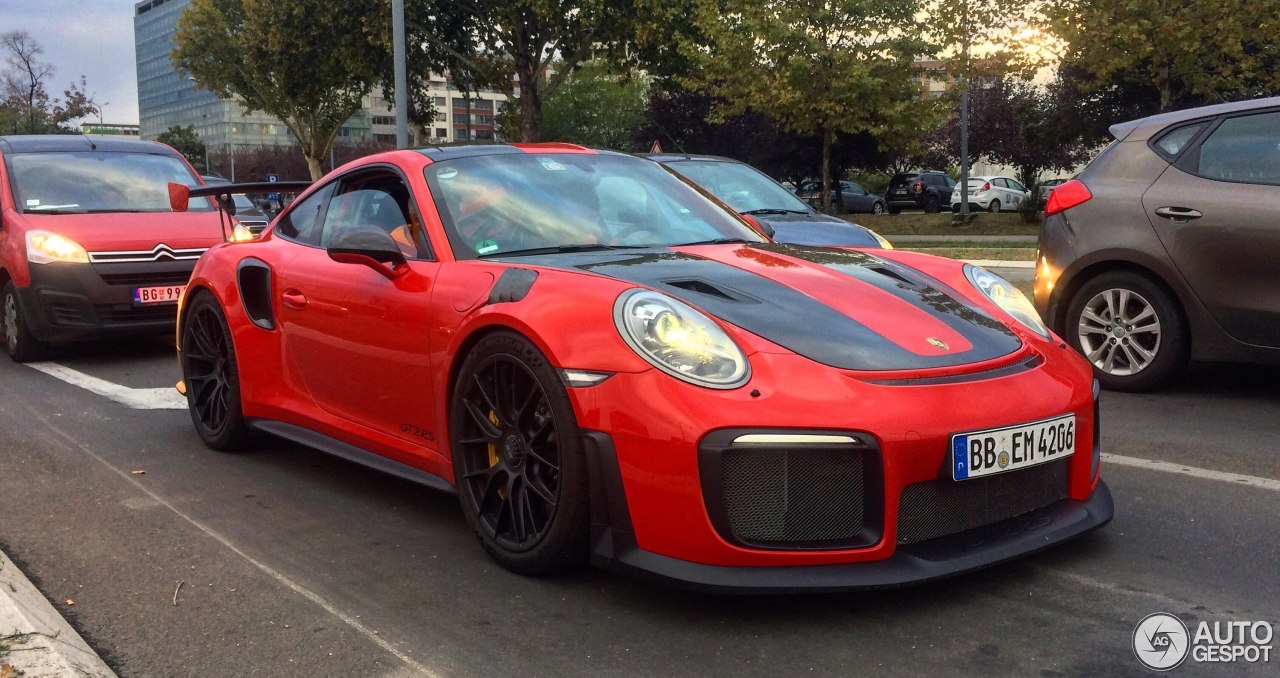 Porsche 991 GT2 RS Weissach Package