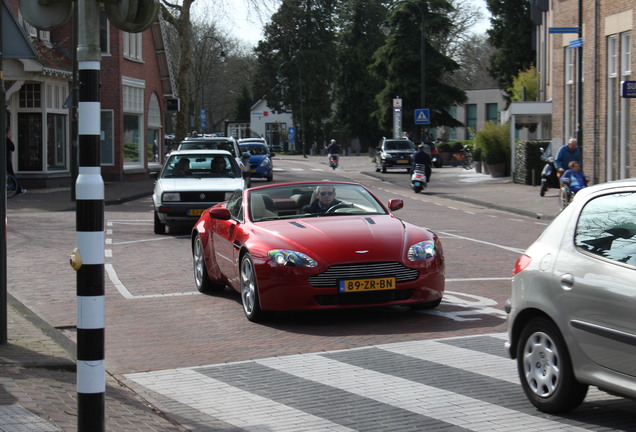 Aston Martin V8 Vantage Roadster