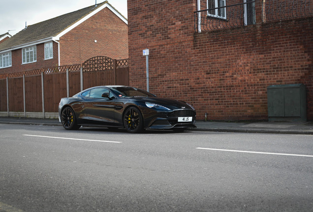 Aston Martin Vanquish 2013