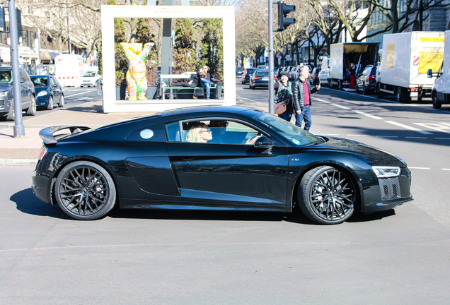 Audi R8 V10 Plus 2015