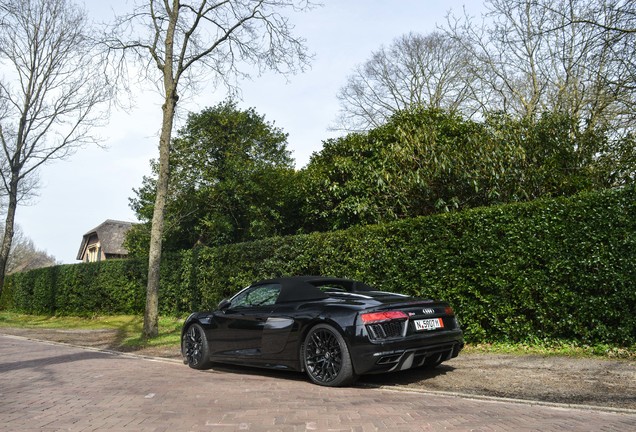 Audi R8 V10 Spyder 2016