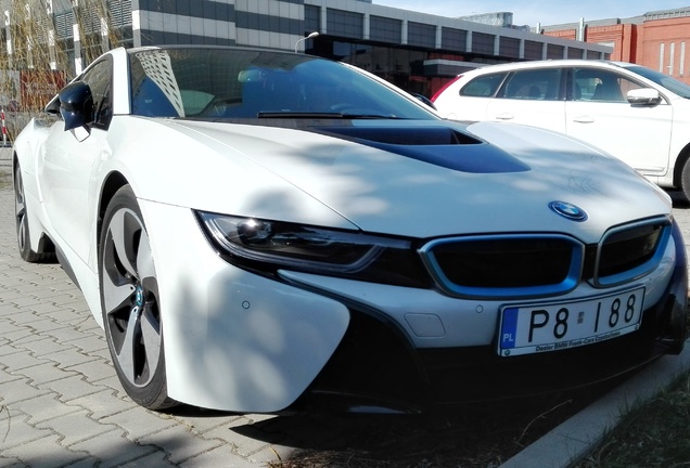 BMW i8