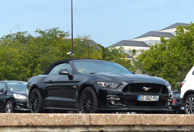 Ford Mustang GT Convertible 2015