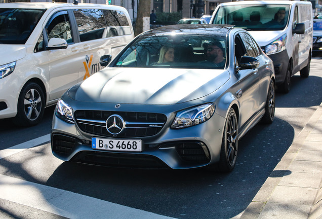 Mercedes-AMG E 63 S W213