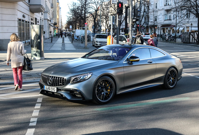 Mercedes-AMG S 63 Coupé C217 2018 Yellow Night Edition