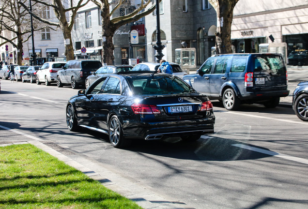 Mercedes-Benz E 63 AMG S W212