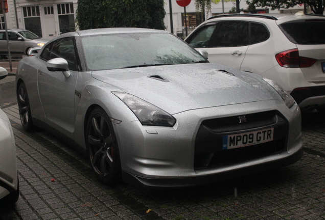 Nissan GT-R