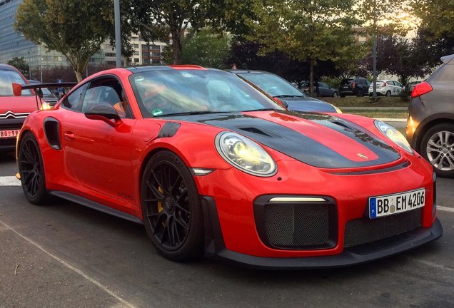 Porsche 991 GT2 RS Weissach Package