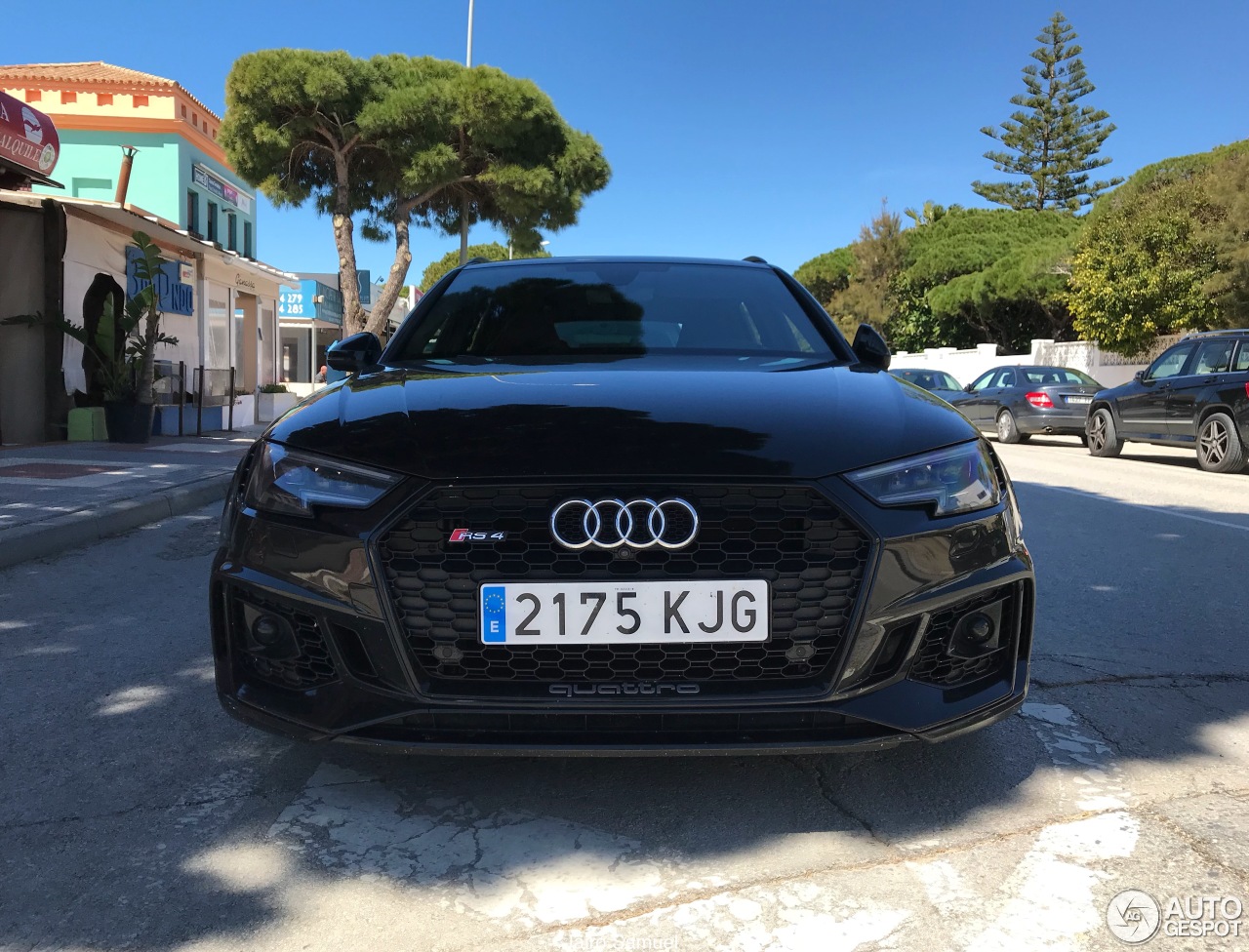 Audi RS4 Avant B9