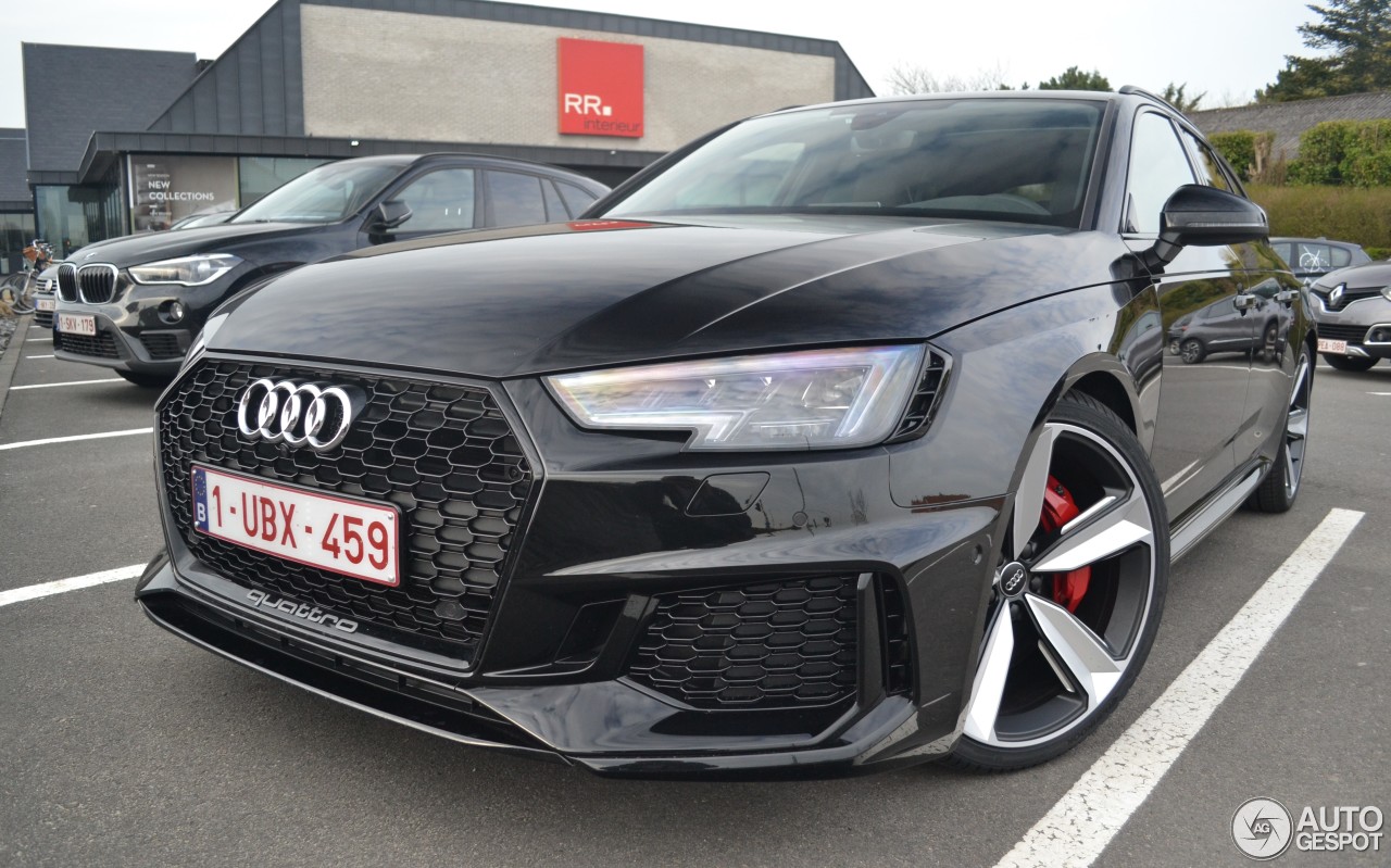 Audi RS4 Avant B9