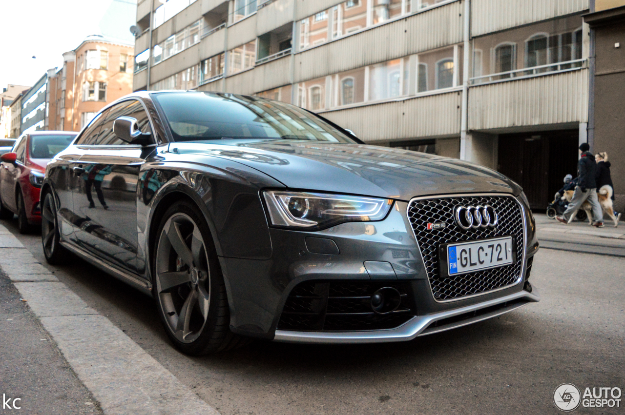 Audi RS5 B8 2012