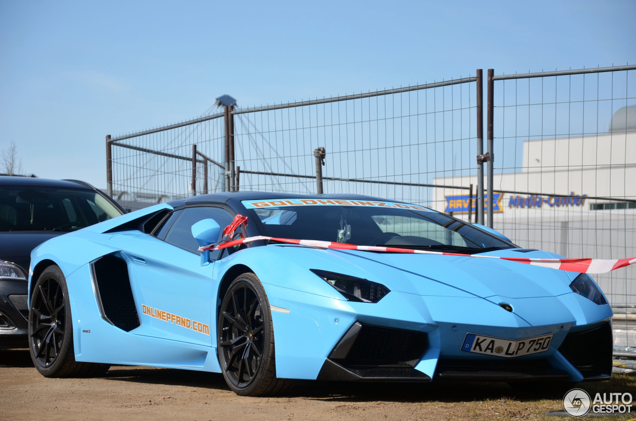 Lamborghini Aventador LP700-4 Roadster