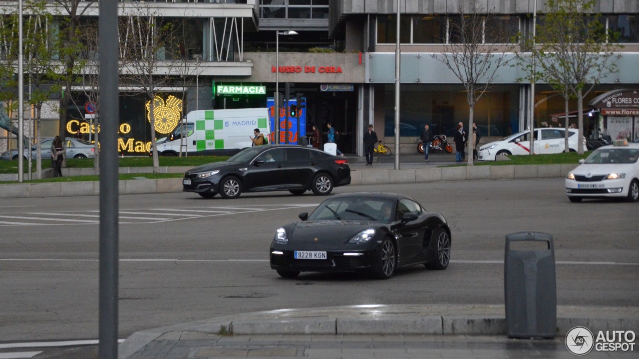 Porsche 718 Cayman S