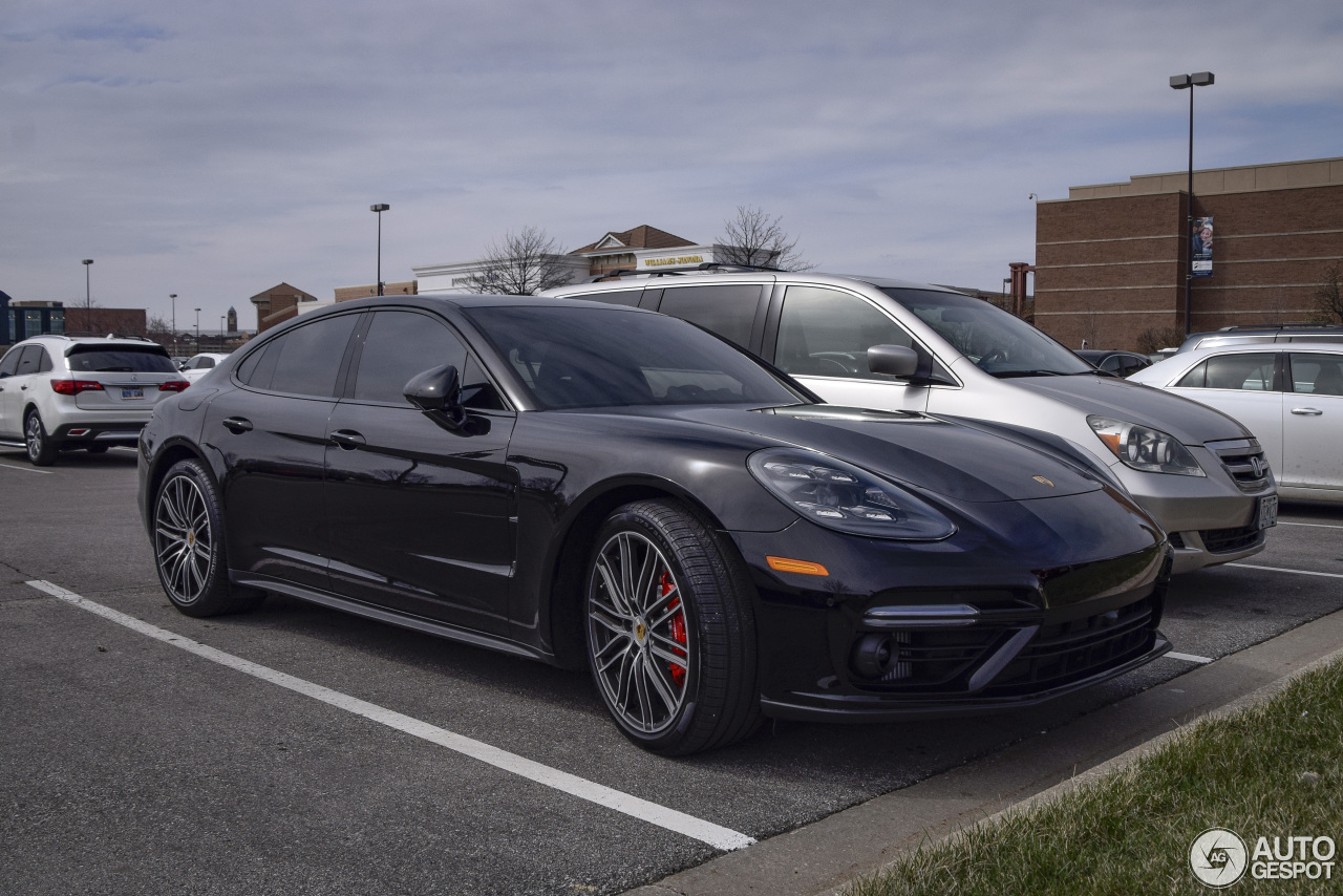 Porsche 971 Panamera Turbo