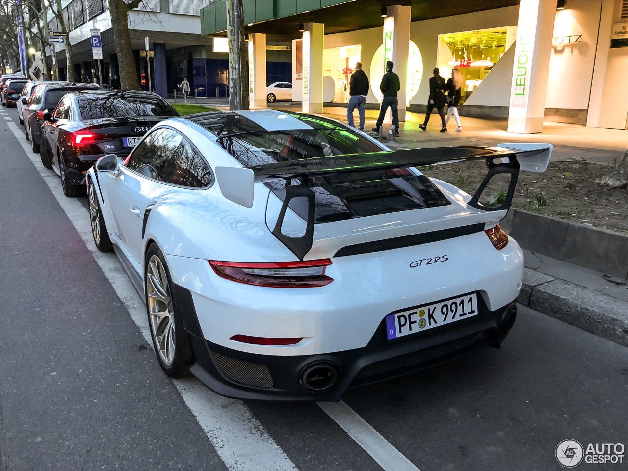 Porsche 991 GT2 RS Weissach Package