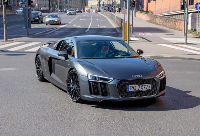 Audi R8 V10 Plus 2015