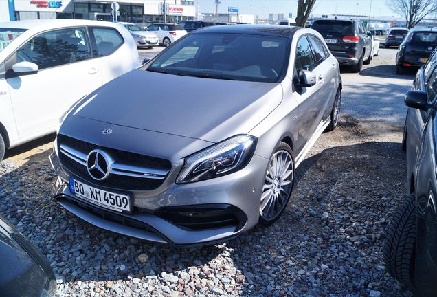 Mercedes-AMG A 45 W176 2015