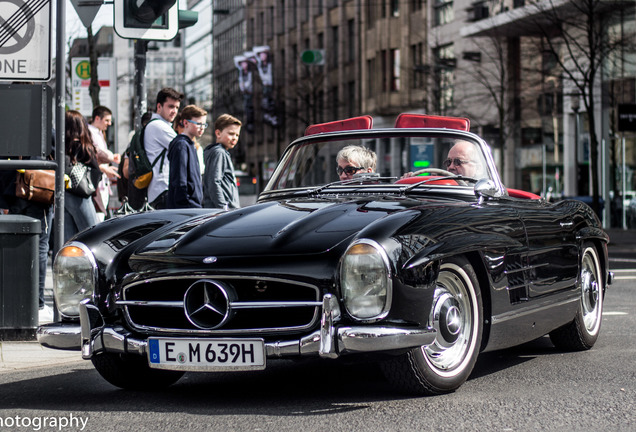 Mercedes-Benz 300SL Roadster