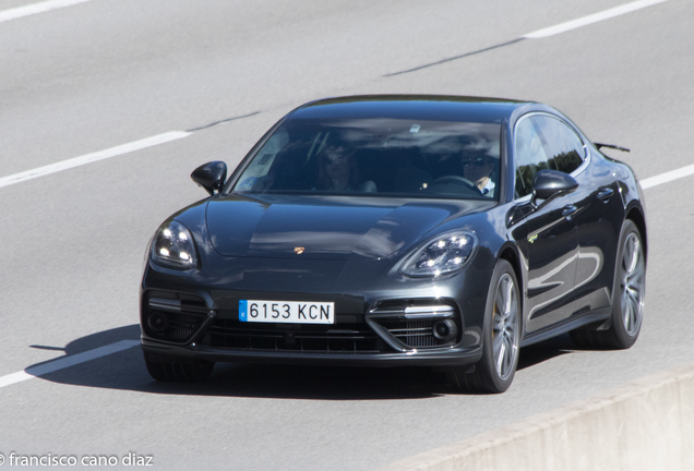 Porsche 971 Panamera Turbo S E-Hybrid