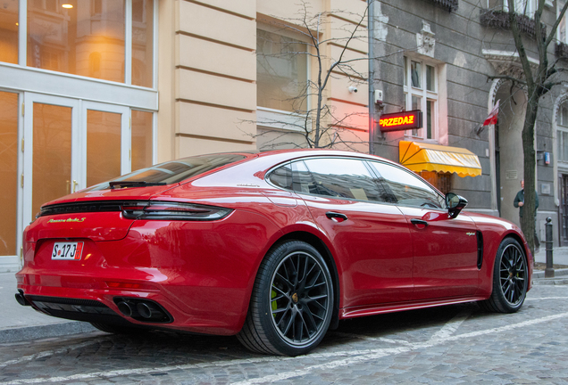 Porsche 971 Panamera Turbo S E-Hybrid Executive