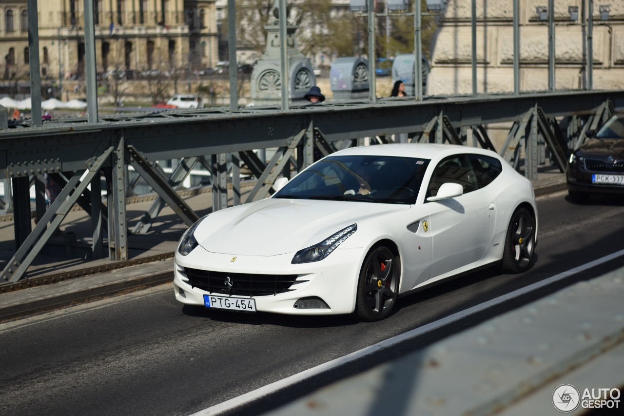 Ferrari FF