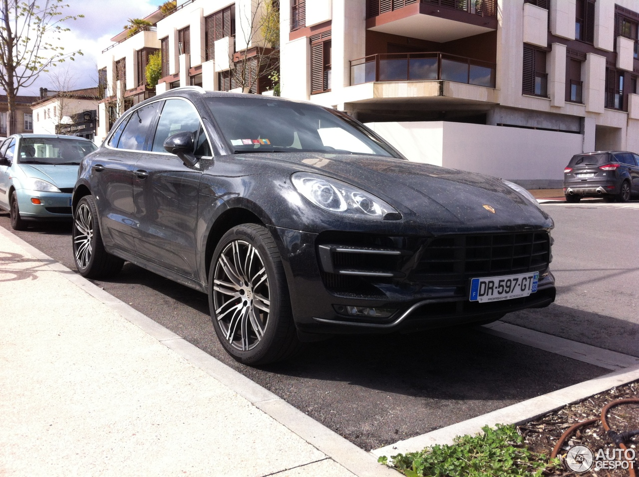 Porsche 95B Macan Turbo