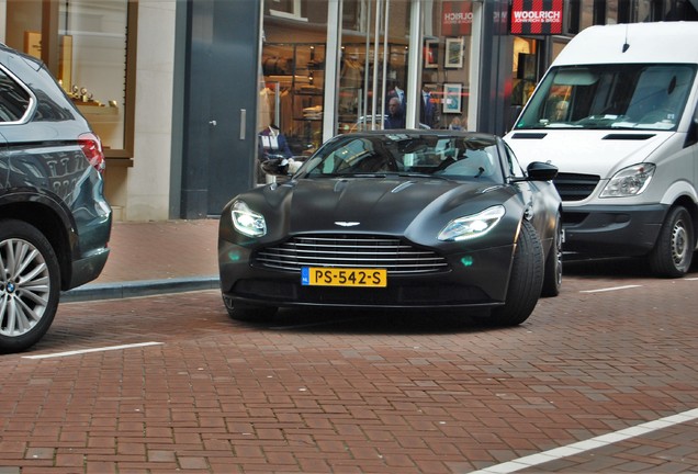 Aston Martin DB11