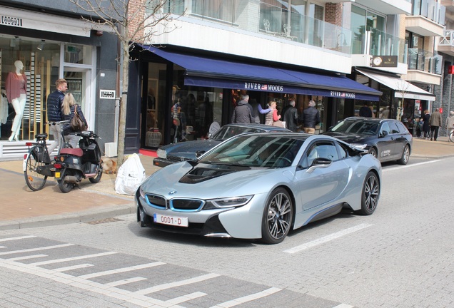 BMW i8