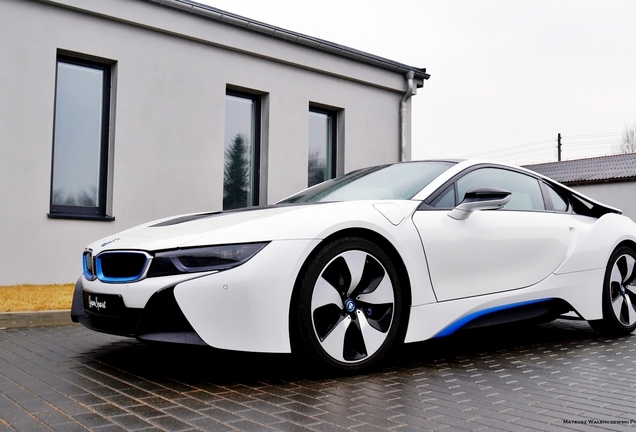 BMW i8