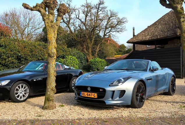 Jaguar F-TYPE S Convertible