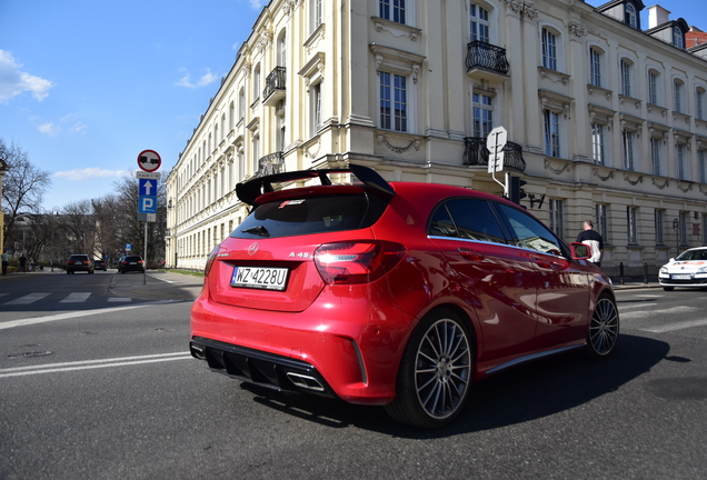 Mercedes-AMG A 45 W176 2015