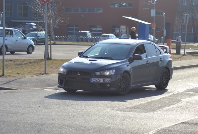 Mitsubishi Lancer Evolution X