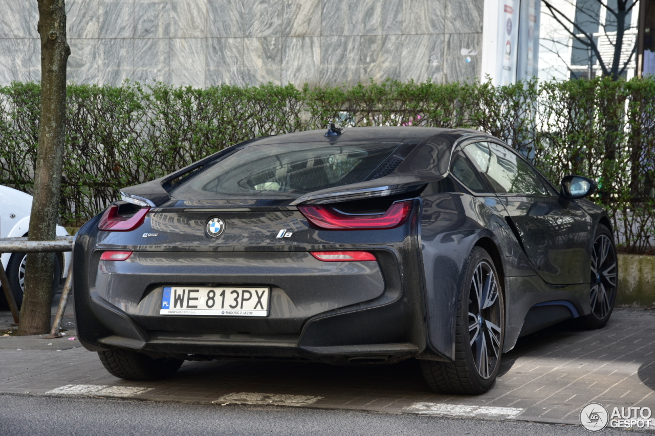 BMW i8