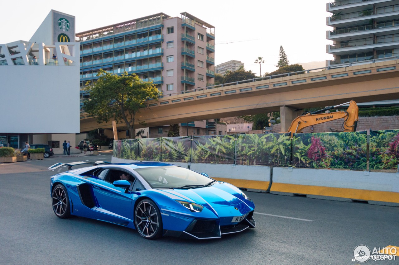 Lamborghini Aventador LP700-4