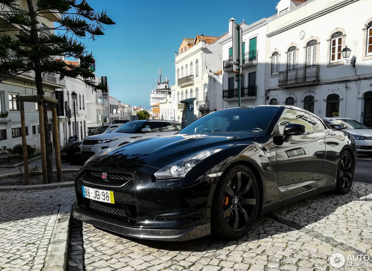 Nissan GT-R