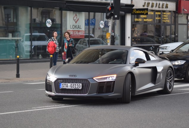 Audi R8 V10 Plus 2015