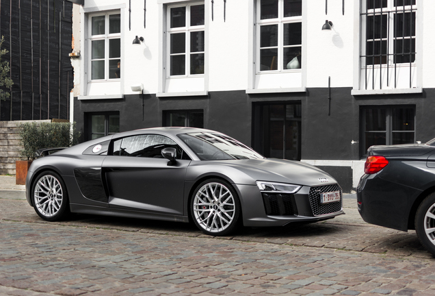 Audi R8 V10 Plus 2015